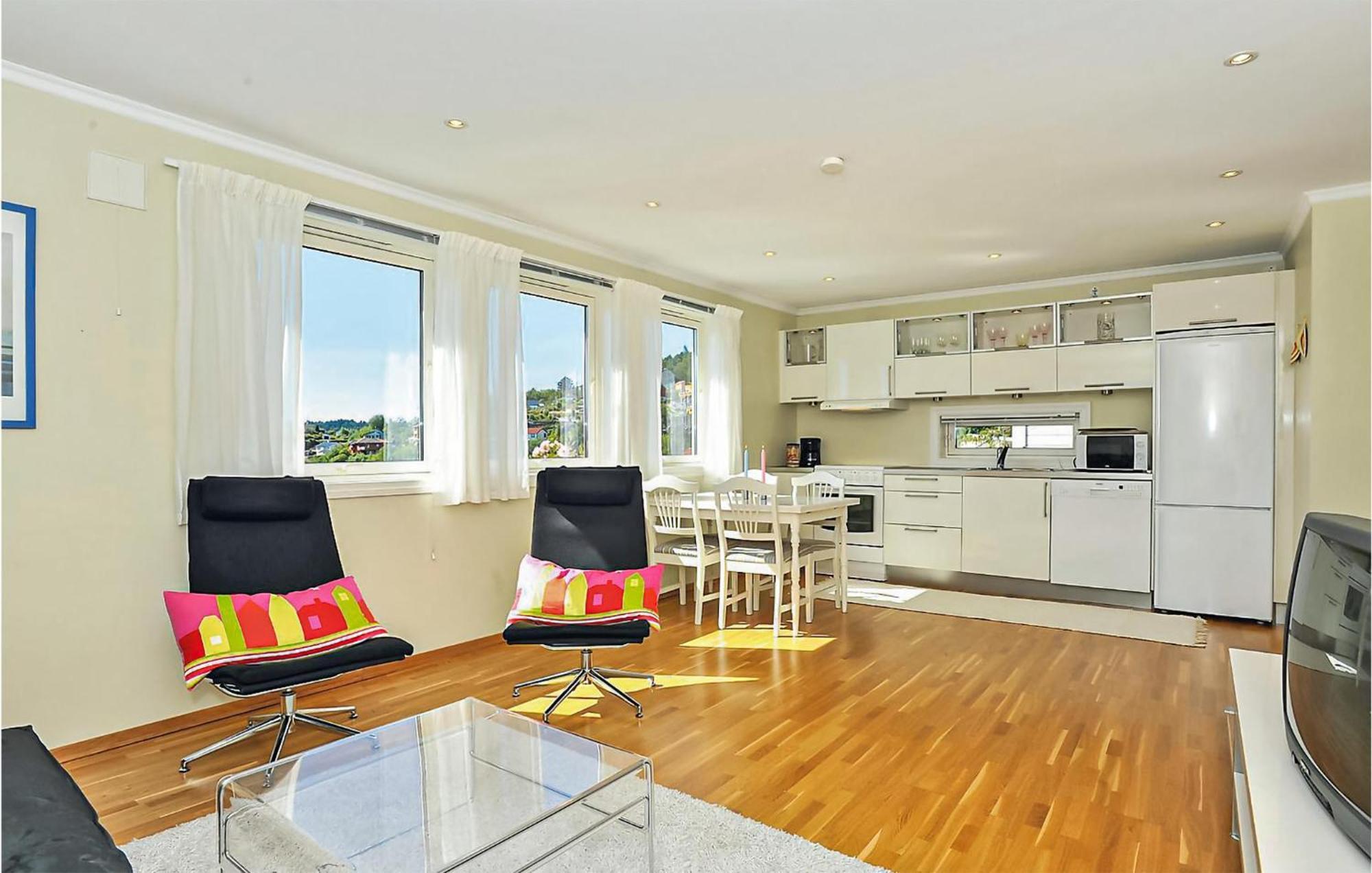 Cozy Apartment In Straumsgrend With Kitchen Bergen Luaran gambar